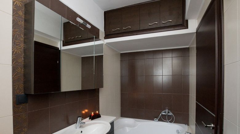 <b>Arion Luxury Villas Room</b>. Images powered by <a href="https://www.leonardoworldwide.com/" title="Leonardo Worldwide" target="_blank">Leonardo</a>.