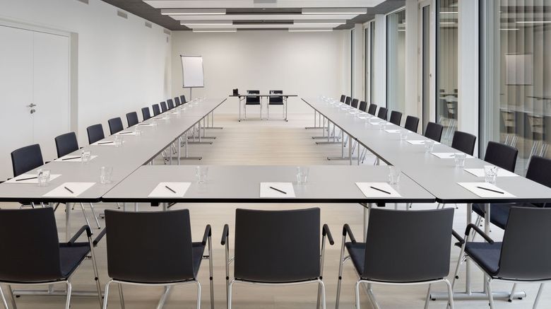 <b>Hotel Kettenbruecke Meeting</b>. Images powered by <a href="https://www.leonardoworldwide.com/" title="Leonardo Worldwide" target="_blank">Leonardo</a>.