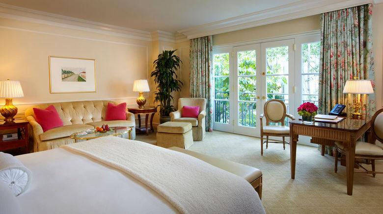 <b>The Peninsula Beverly Hills Room</b>. Images powered by <a href="https://www.leonardoworldwide.com/" title="Leonardo Worldwide" target="_blank">Leonardo</a>.