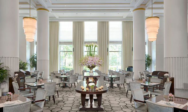 The Peninsula Shanghai Lobby