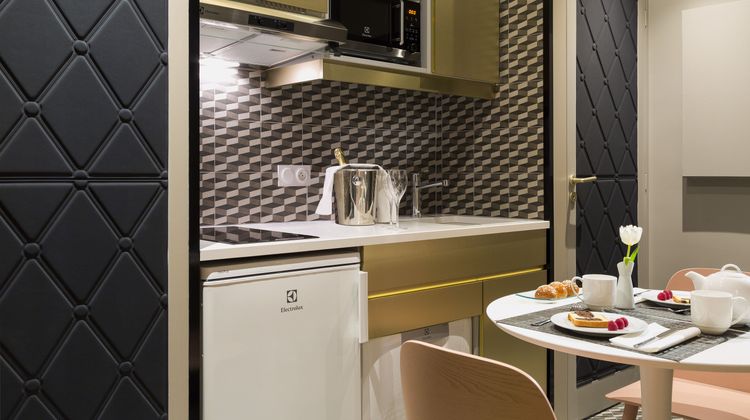 Citadines Opera Paris Room