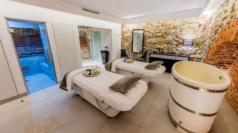 <b>Hotel Zamek Topacz near Wroclaw Recreation</b>. Images powered by <a href="https://www.leonardoworldwide.com/" title="Leonardo Worldwide" target="_blank">Leonardo</a>.