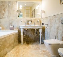 Hotel Zamek Topacz near Wroclaw Room