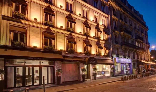 Hotel du Midi Exterior