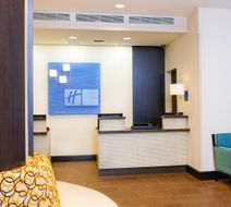 Holiday Inn Express Times Square South Lobby
