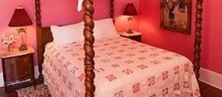 Birmingham Tree House Room
