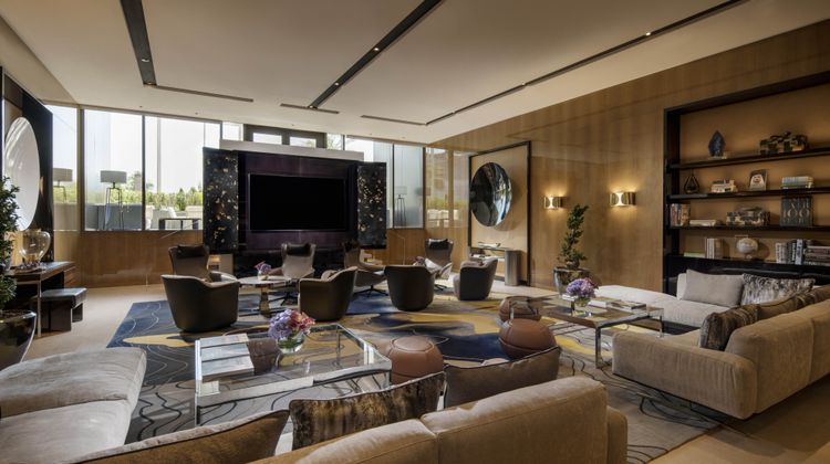 Four Seasons Hotel DIFC Meeting