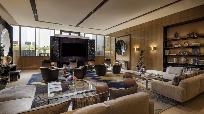 <b>Four Seasons Hotel DIFC Meeting</b>. Images powered by <a href=https://www.travelagewest.com/Hotels/Dubai/