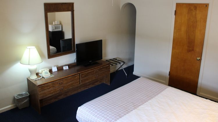 Arlington Inn of Port Clinton Room