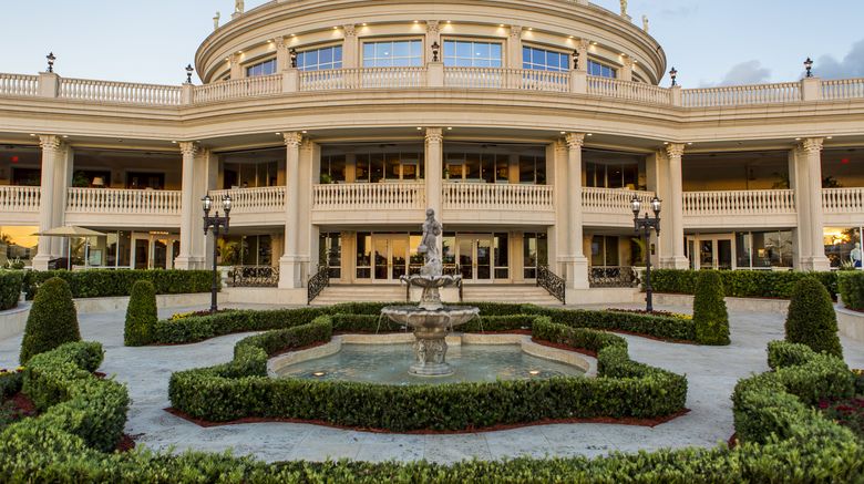 <b>Trump National Doral Miami Suite</b>. Images powered by <a href="https://www.leonardoworldwide.com/" title="Leonardo Worldwide" target="_blank">Leonardo</a>.