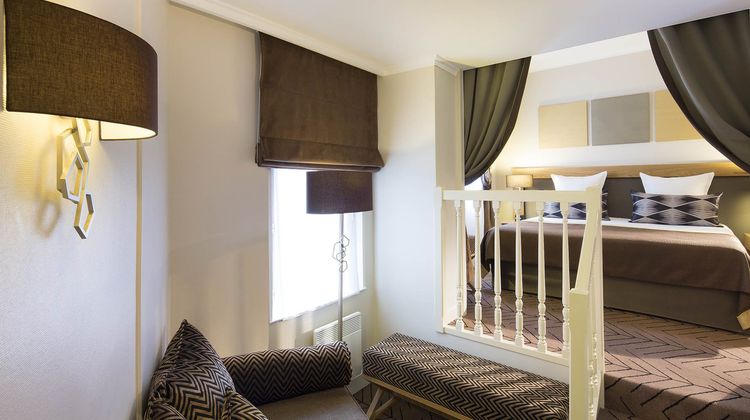 Galileo Hotel Room