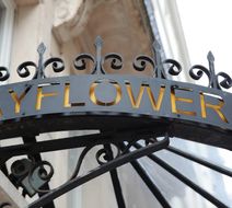 Hotel Mayflower Exterior