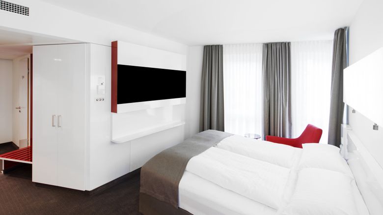 <b>Dormero Hotel Frankfurt Room</b>. Images powered by <a href="https://www.leonardoworldwide.com/" title="Leonardo Worldwide" target="_blank">Leonardo</a>.