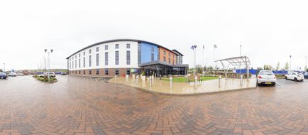 Holiday Inn Express Dunstable Exterior