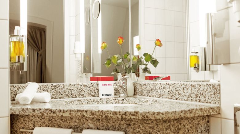 <b>Dormero Hotel Koenigshof Room</b>. Images powered by <a href="https://www.leonardoworldwide.com/" title="Leonardo Worldwide" target="_blank">Leonardo</a>.