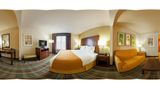 <b>Holiday Inn Express SFO North Room</b>. Virtual Tours powered by <a href="https://www.leonardoworldwide.com/" title="Leonardo Worldwide" target="_blank">Leonardo</a>.