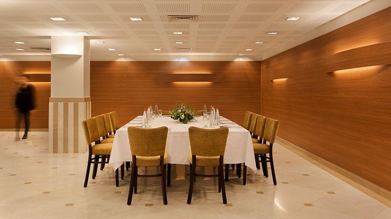 <b>Prima Kings Hotel Ballroom</b>. Images powered by <a href="https://www.leonardoworldwide.com/" title="Leonardo Worldwide" target="_blank">Leonardo</a>.