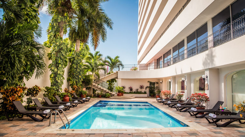 <b>Gamma Merida El Castellano Pool</b>. Images powered by <a href="https://www.leonardoworldwide.com/" title="Leonardo Worldwide" target="_blank">Leonardo</a>.