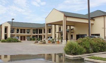 Lone Star Inn & Suites