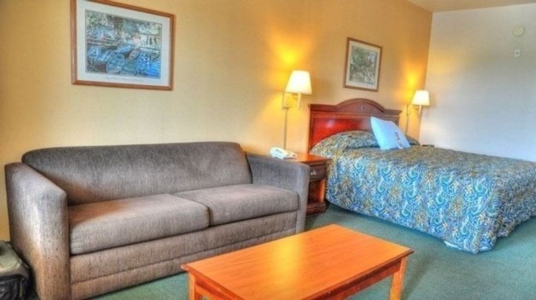 <b>Quality Inn & Suites Victoria South Suite</b>. Images powered by <a href="https://www.leonardoworldwide.com/" title="Leonardo Worldwide" target="_blank">Leonardo</a>.