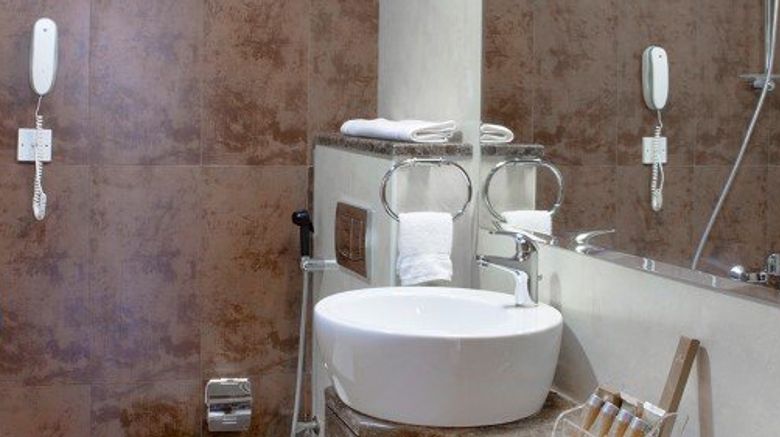 <b>Landmark Hotel Baniyas Room</b>. Images powered by <a href="https://www.leonardoworldwide.com/" title="Leonardo Worldwide" target="_blank">Leonardo</a>.
