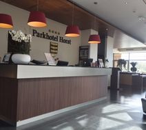 Parkhotel Horst Lobby