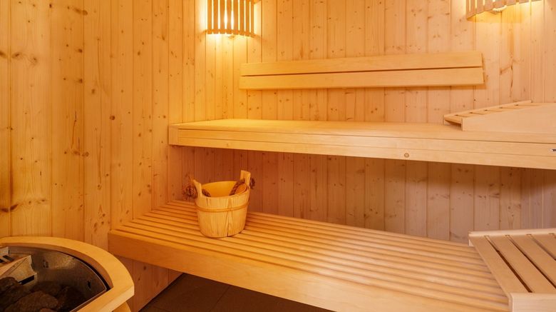 <b>Swiss Wine Spa</b>. Images powered by <a href="https://www.leonardoworldwide.com/" title="Leonardo Worldwide" target="_blank">Leonardo</a>.