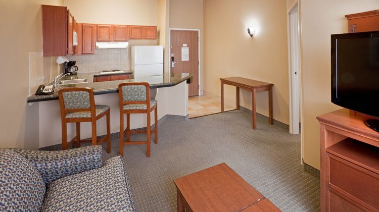 Staybridge Suites Lubbock Room