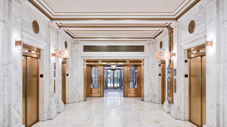 Club Quarters Hotel, Wacker at Michigan Lobby