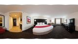 <b>Holiday Inn and Suites Red Deer South Room</b>. Virtual Tours powered by <a href="https://www.leonardoworldwide.com/" title="Leonardo Worldwide" target="_blank">Leonardo</a>.