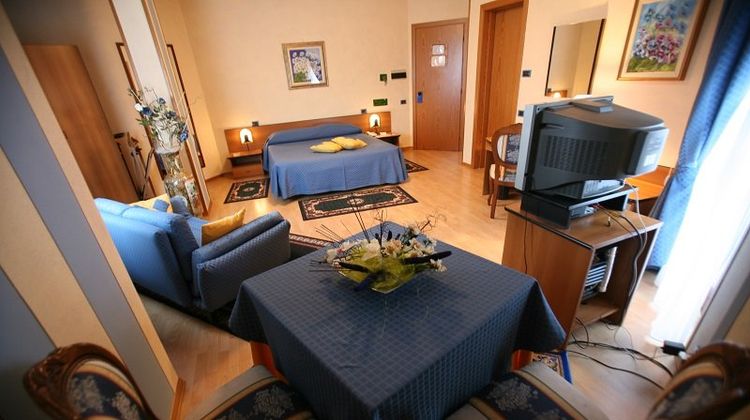 Phi Hotel Pianfei Room