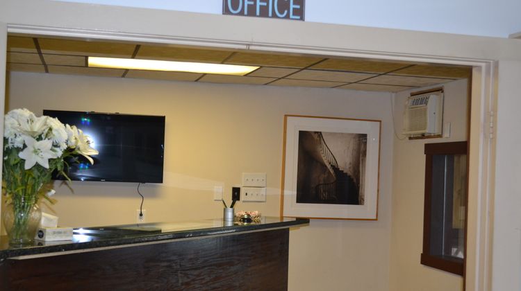 Henniker Motel Lobby