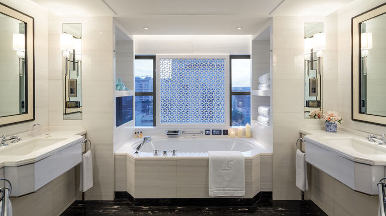 <b>The Peninsula Beijing Suite</b>. Images powered by <a href="https://www.leonardoworldwide.com/" title="Leonardo Worldwide" target="_blank">Leonardo</a>.