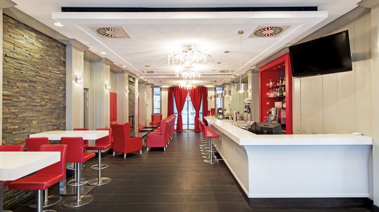 <b>DORMERO Schlosshotel Lobby</b>. Images powered by <a href="https://www.leonardoworldwide.com/" title="Leonardo Worldwide" target="_blank">Leonardo</a>.