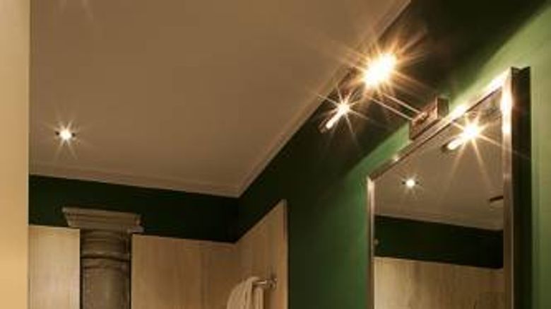 <b>Hotel 500 Firenze Room</b>. Images powered by <a href="https://www.leonardoworldwide.com/" title="Leonardo Worldwide" target="_blank">Leonardo</a>.