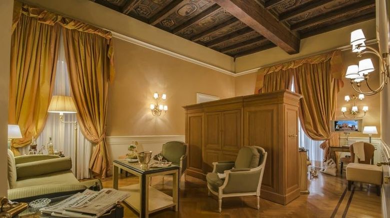 <b>Hotel Corona d'Oro Bologna Room</b>. Images powered by <a href="https://www.leonardoworldwide.com/" title="Leonardo Worldwide" target="_blank">Leonardo</a>.
