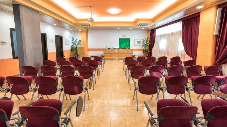 <b>Hotel West Point - Dossobuono Meeting</b>. Images powered by <a href="https://www.leonardoworldwide.com/" title="Leonardo Worldwide" target="_blank">Leonardo</a>.