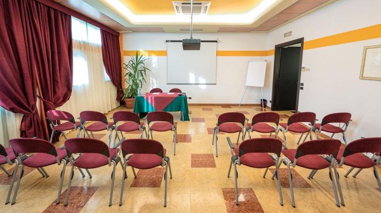 <b>Hotel West Point - Dossobuono Meeting</b>. Images powered by <a href="https://www.leonardoworldwide.com/" title="Leonardo Worldwide" target="_blank">Leonardo</a>.