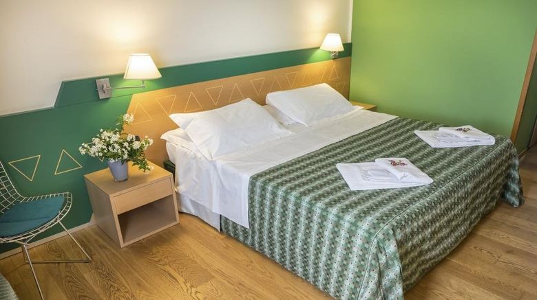 <b>Hotel West Point - Dossobuono Room</b>. Images powered by <a href="https://www.leonardoworldwide.com/" title="Leonardo Worldwide" target="_blank">Leonardo</a>.