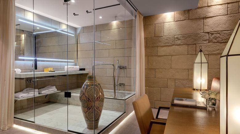 <b>Hotel Sahrai Room</b>. Images powered by <a href="https://www.leonardoworldwide.com/" title="Leonardo Worldwide" target="_blank">Leonardo</a>.