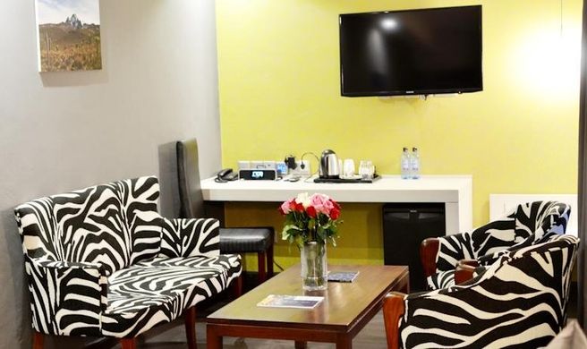 Cloud Hotel & Suites Lobby
