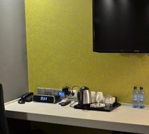 Cloud Hotel & Suites Lobby
