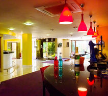 Quality Skyline Hotel Lobby