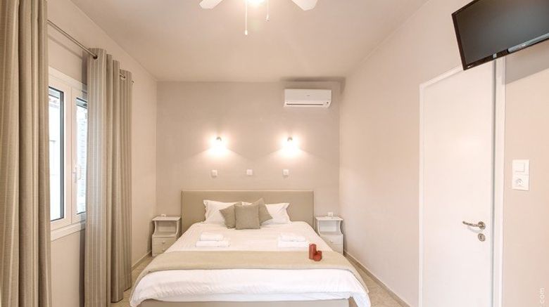 <b>Paradise Village Room</b>. Images powered by <a href="https://www.leonardoworldwide.com/" title="Leonardo Worldwide" target="_blank">Leonardo</a>.