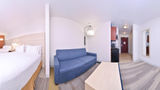 <b>Holiday Inn Express Hotel & Suites Room</b>. Virtual Tours powered by <a href="https://www.leonardoworldwide.com/" title="Leonardo Worldwide" target="_blank">Leonardo</a>.