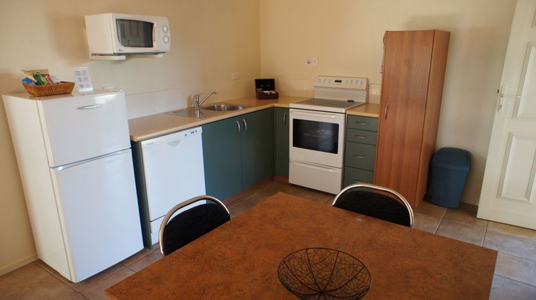 <b>BK's Egmont Motor Lodge New Plymouth Room</b>. Images powered by <a href="https://www.leonardoworldwide.com/" title="Leonardo Worldwide" target="_blank">Leonardo</a>.