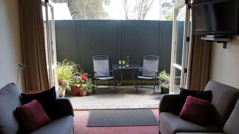 <b>BK's Egmont Motor Lodge New Plymouth Room</b>. Images powered by <a href="https://www.leonardoworldwide.com/" title="Leonardo Worldwide" target="_blank">Leonardo</a>.
