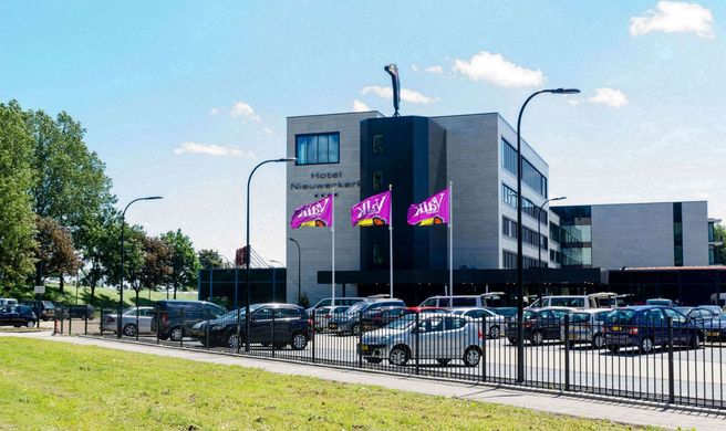 Van der Valk Hotel Rotterdam-Nieuwerkerk Exterior