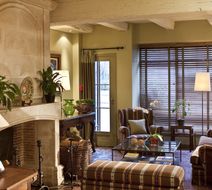 Hotel Henri IV Lobby