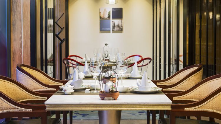 LN Hotel Five Restaurant